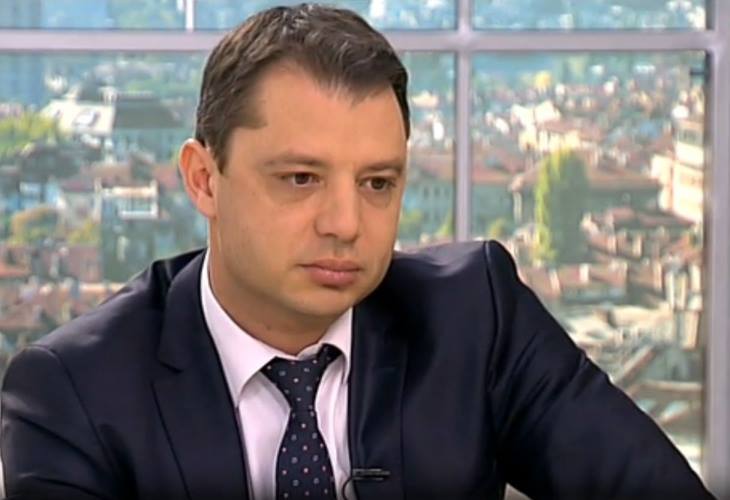 Делян Добрев: Неспособността на правителството да се справи с цените на ел. енергията е най-големият проблем в България