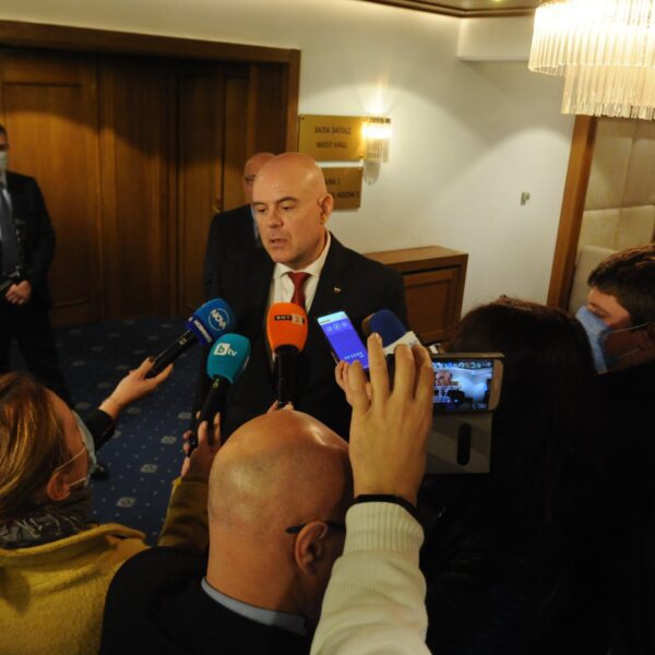 Иван Гешев даде на Конституционния съд намаления бюджет на прокуратурата