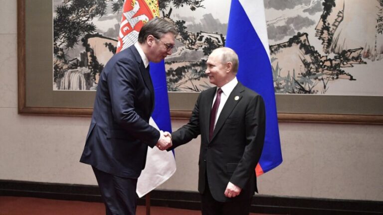 Сърбия и Русия ще запазят приятелските си отношения, заявиха президентите на двете страни