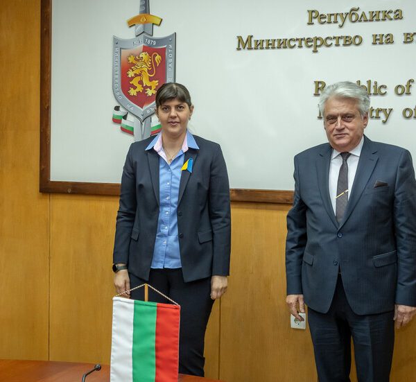 МВР: Лаура Кьовеши похвали министър Бойко Рашков и МВР