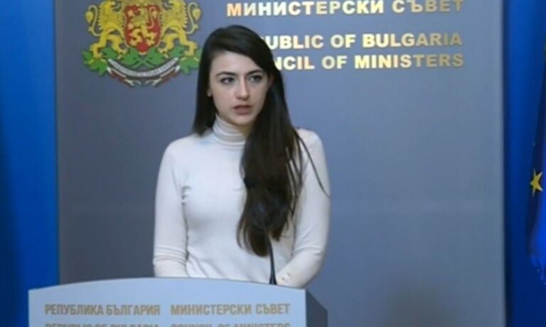Лена Бориславова: Решението за изгонването на руските дипломати е на МВнР, не на кабинета