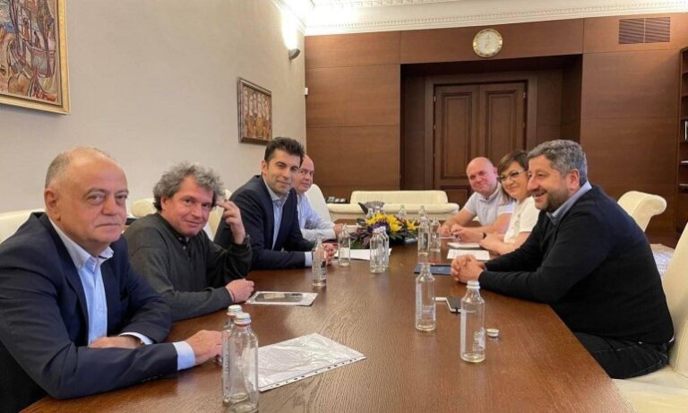 Четворната коалиция 3 часа на разговори в МС кой да оглави БНБ и военната помощ за Украйна