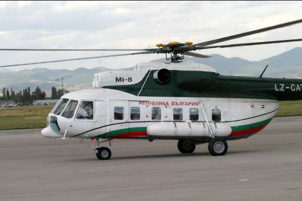 Правителственият хеликоптер с Кирил Петков кацна извънредно в Пловдив