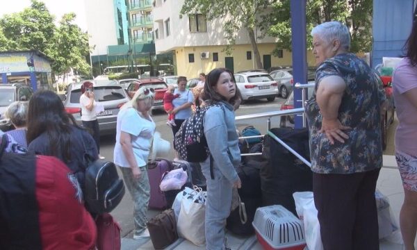 Обратно: Местят украински бежанци от Паничище в Приморско и Варна