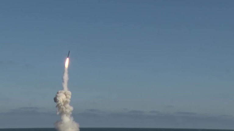 Русия продължава с провокациите – твърди, че е изпробвала хиперзвуковата крилата ракета “Циркон”