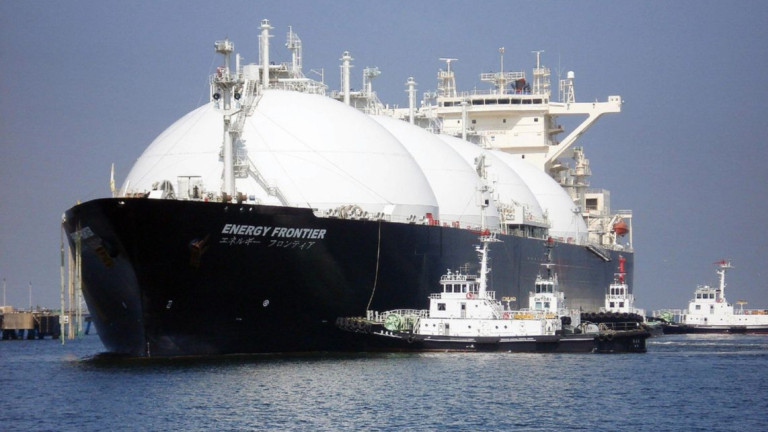 Танкери с втечнен природен газ от САЩ обикалят за разтоварване из европейските пристанища