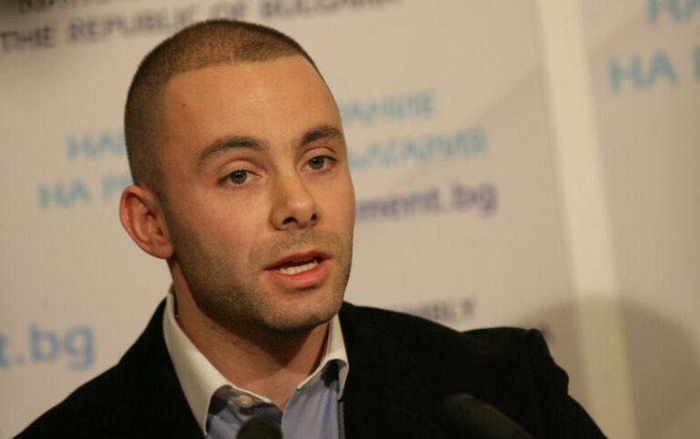 Александър Ненков каза има ли вероятност ГЕРБ да подкрепи нов кабинет на ПП
