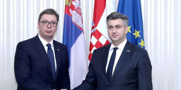 Хърватският премиер към Вучич: Не е моментът да седите на два стола, внимавайте чия страна заемате
