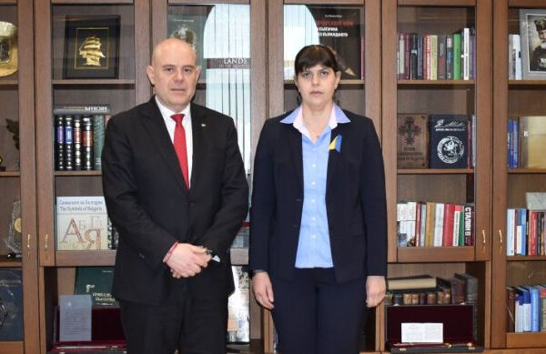 Главният прокурор Иван Гешев поздрави председателката на Европейската прокуратура Лаура Кьовеши