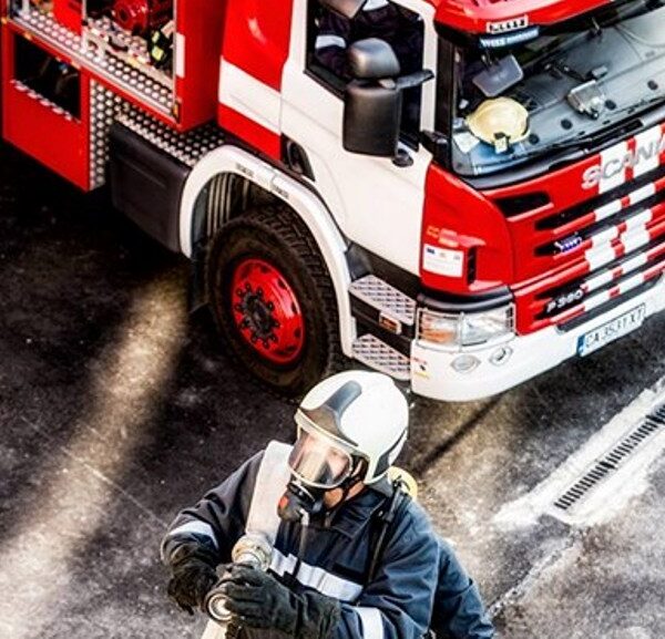 ЕС одобри изпращането в Гърция на 200 пожарникари от 6 страни, сред тях и България