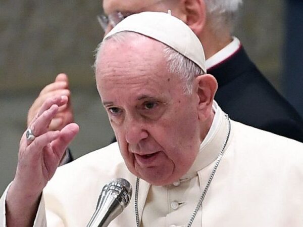 Папа Франциск изплаши света с това, което направи ВИДЕО