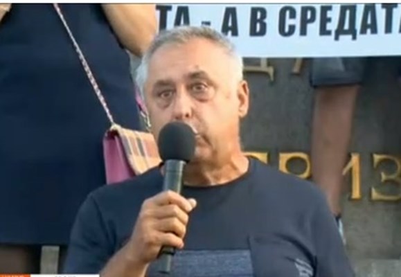 И бащата на Кирил Петков се включи в търсенето на депутати, ще води битка за всеки окоп