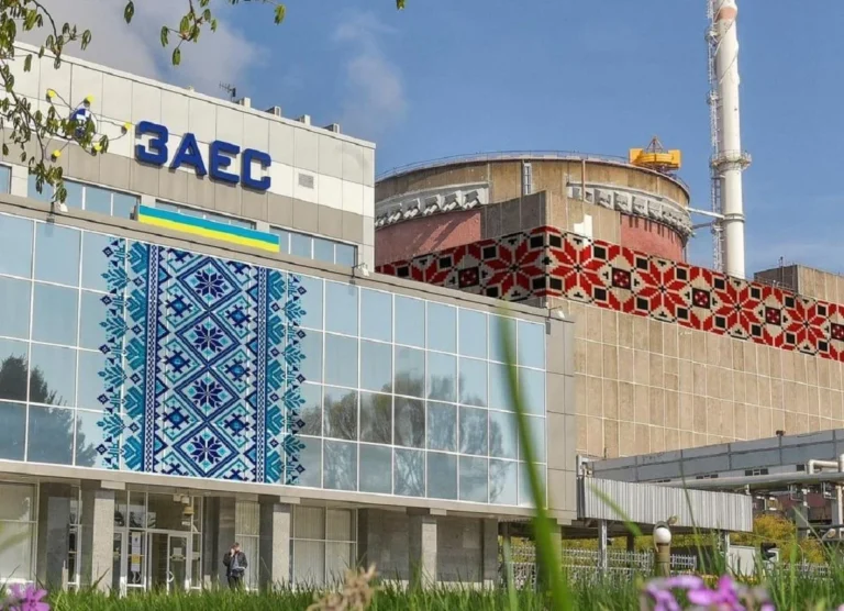 Въпреки рисковете, обстрелът в близост до Запорожката АЕЦ в Украйна е подновен