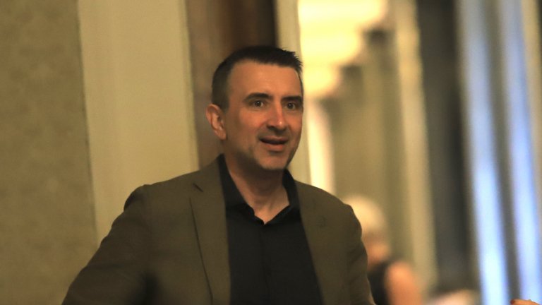Депутат на Слави предупреди политиците за голяма опасност