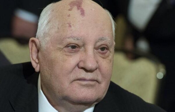 Мълния: Почина Михаил Горбачов – първият и последен президент на СССР