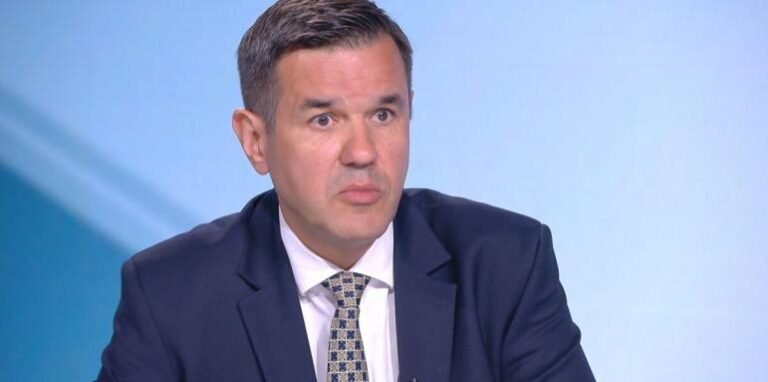 Министър Стоянов: Не правим завой към ” Газпром “