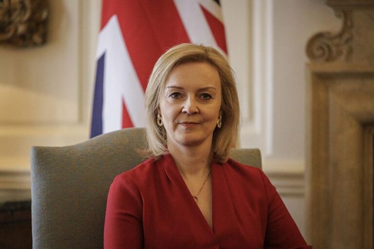 От последните минути: Лиз Тръс подаде оставка като премиер на Великобритания