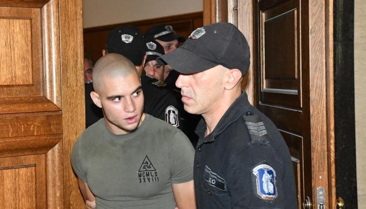 Отново местят прокурорския син в затвора в София