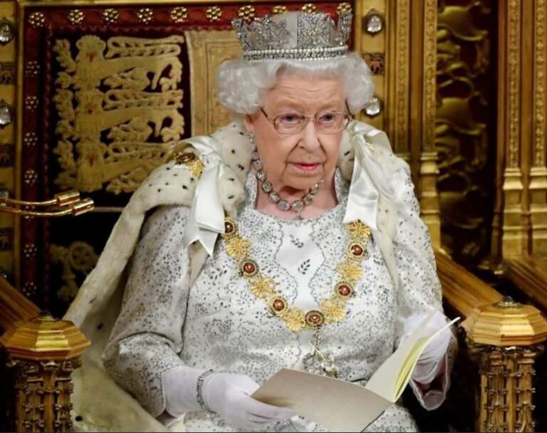 Краят на една епоха! Кралица Елизабет Втора почина мирно в двореца Балморал