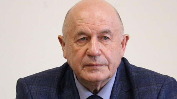 Иван Иванов влезе в оправдателен режим: ДКК поднася фактите манипулативно
