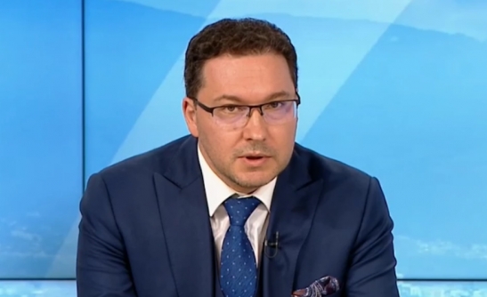Даниел Митов изригна заради избора на шеф на парламента: Детска градина!