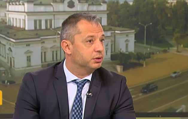 Делян Добрев: Заради управлението на “Промяната” дългът ще се удвои