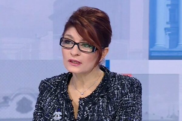 Десислава Атанасова (ГЕРБ): Да наречеш българските граждани “болни с амнезия” е недообмислено послание на Радев