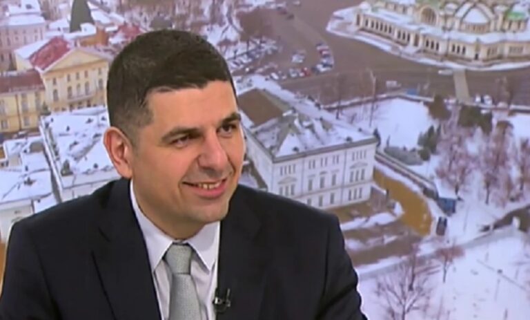 Ивайло Мирчев: Може да достигнем невиждан от 1996 г. бюджетен дефицит
