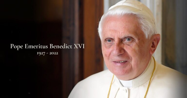Скръбна вест: Почина бившият папа Бенедикт Шестнадесети
