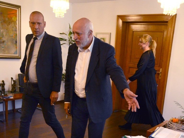 Скандал: Минеков прати Светослав Трайков в Давос на държавни разноски