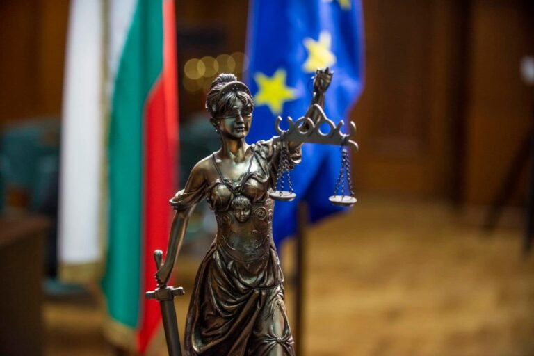 Прокуратурата: Под „съдебна реформа“ не може да се разбира само и единствено приемането на извънредно законодателство с цел …