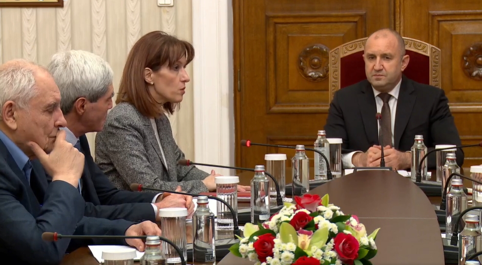 Президентът Радев разговаря с ръководството на ЦИК, стана ясно кога ще са изборите