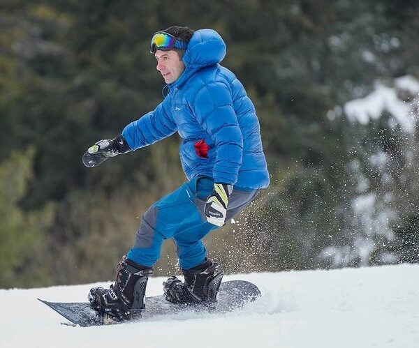 В разгара на кампанията: Киро яхна сноуборд на Боровец СНИМКИ