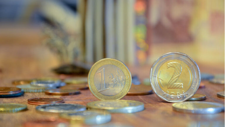 След доклада на МФ: БНБ обяви ще има ли промяна на курса на лева към еврото