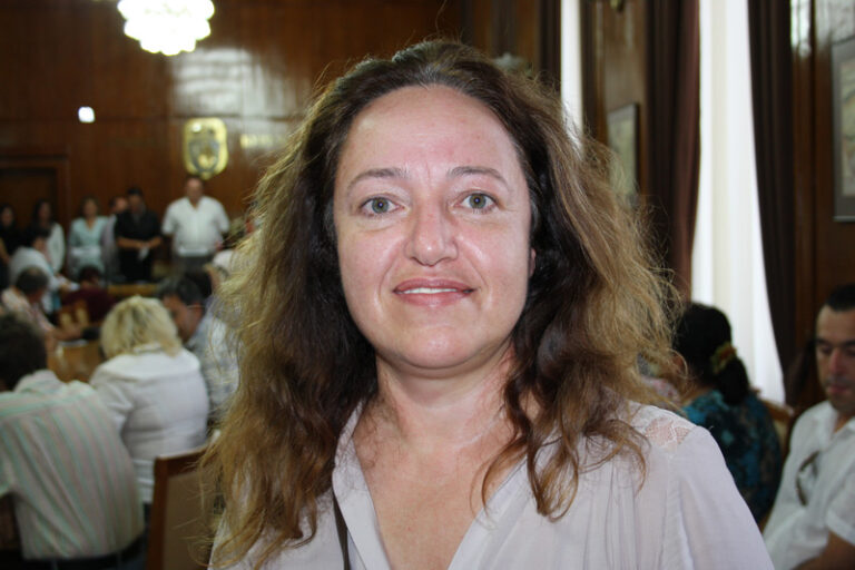 Зелена депутатка от ПП-ДБ се ожали: Не бих преглътнала….