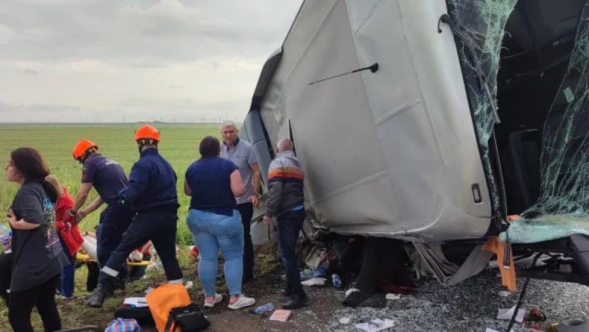 Ужас: Автобус с 36 деца катастрофира, пътували към Копривщица