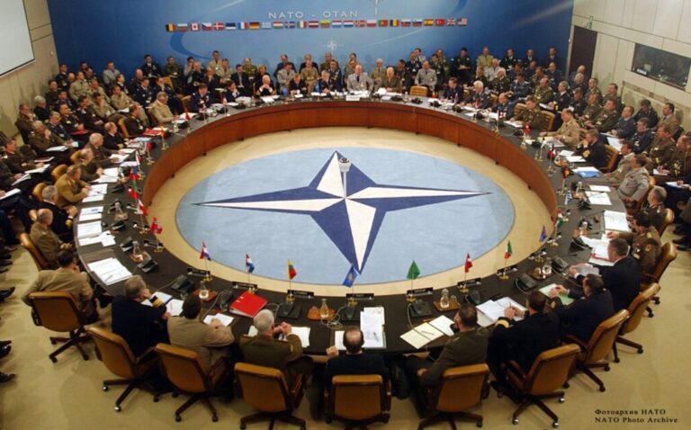 Източният фланг на НАТО се готви за пълномащабна война. В България ще бъде разположена цяла дивизия