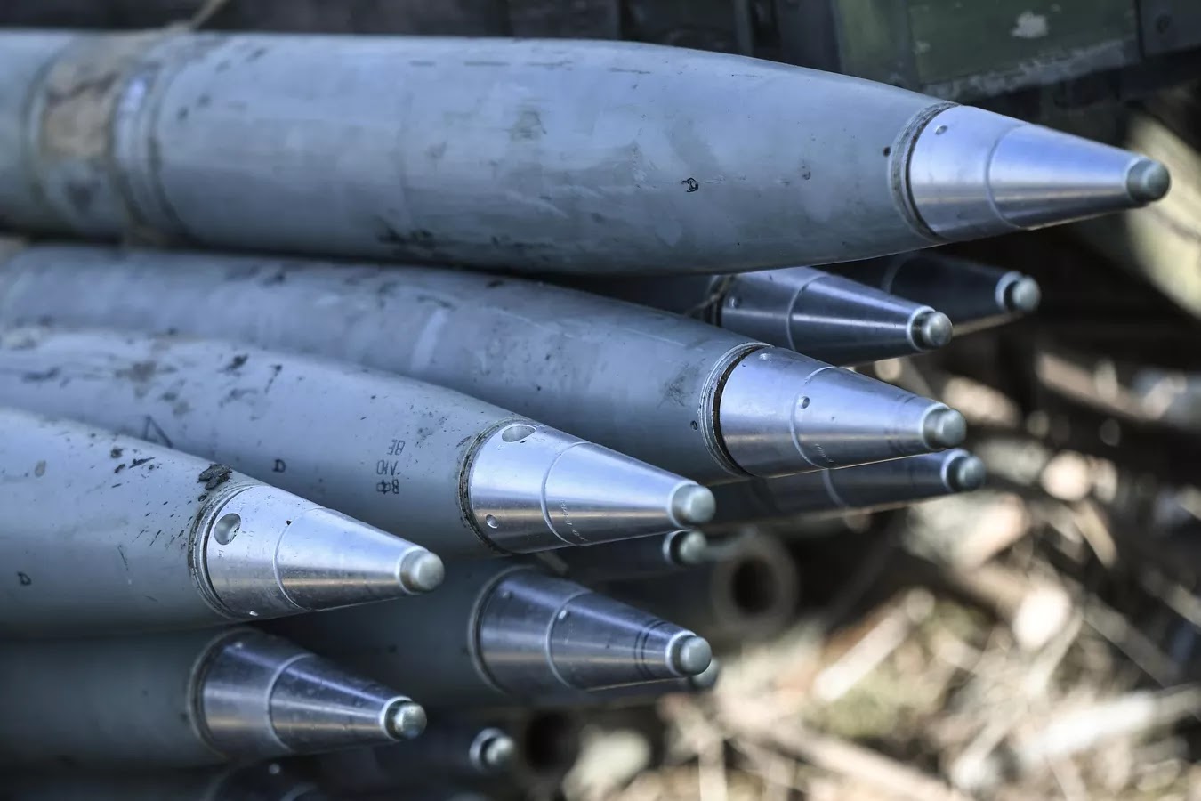 “Шпигел”: България продаде 120 000 снаряда на Киев, трябва да бъдат доставени възможно най-бързо