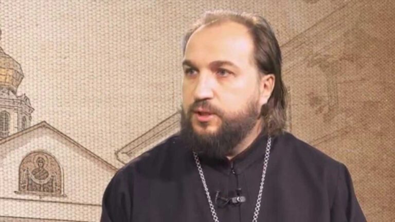 Шпионинът Васиан: Тази енория е наша-на Руската църква и само патриарх Кирил може да назначава свещеници там