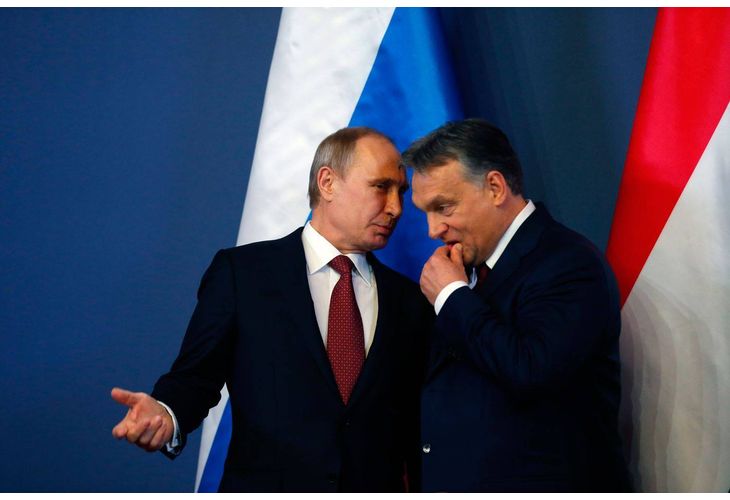 Военнопрестъпникът Путин увери приятелчето си Орбан: Българските такси няма да попречат на доставките ни на газ за Унгария