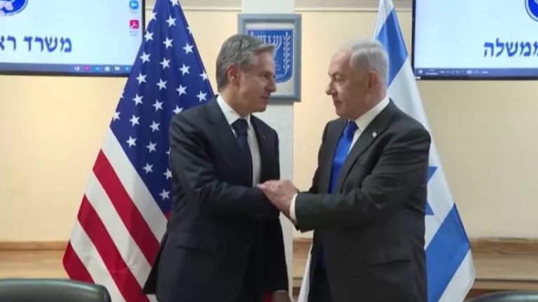 Сирени прекъснаха срещата Блинкен-Нетаняху, двамата се укриха в бункер