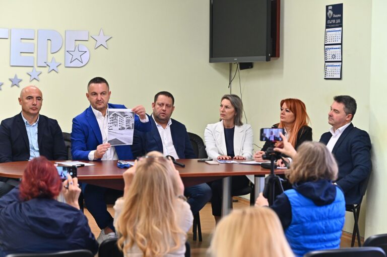 Пак СКАНДАЛ с ПП-ДБ: Кандидатът им за районен кмет на Варна е с…