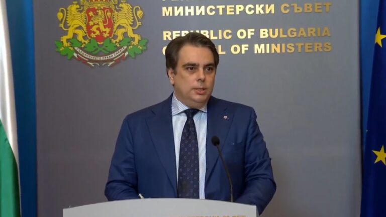 Асен Василев: Ситуацията в Украйна става критична, поради което…