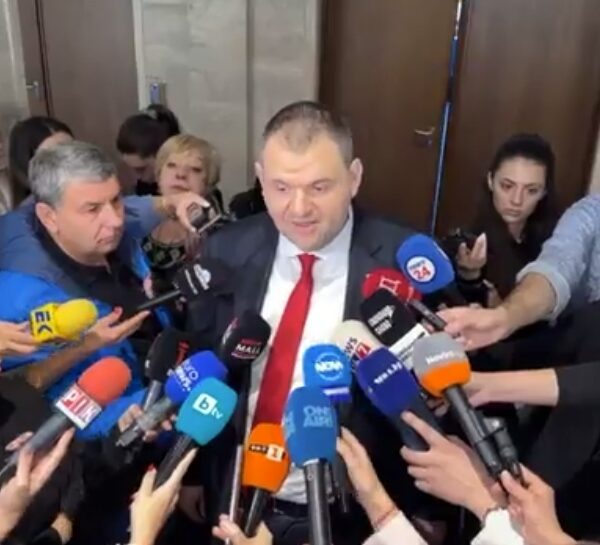 Пеевски: Избра се незаконна комисия. Искате ли комисия, която да разследва депутати? Нея ще я подкрепим