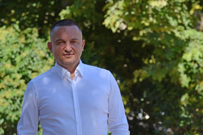 Прокуратурата повдигна обвинение срещу бившия кмет на Варна Иван Портних и още две  лица