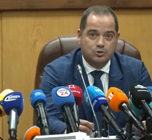 Калин Стоянов разочарован, заплаши кмета на София с прокуратурата