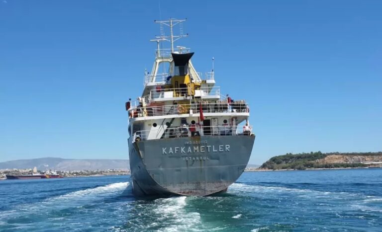 Товарен кораб потъна в Черно море, екипажът изчезна