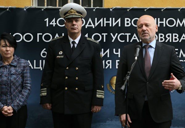Тодор Тагарев: Русия блокира морския трафик, създава рискове за сигурността на България
