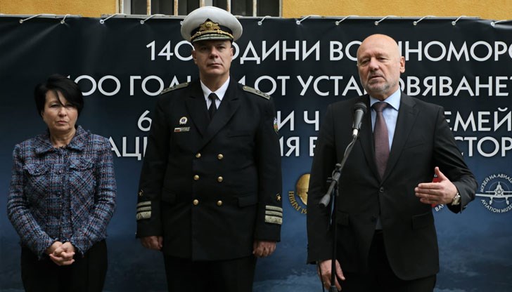 Тодор Тагарев: Русия блокира морския трафик, създава рискове за сигурността на България