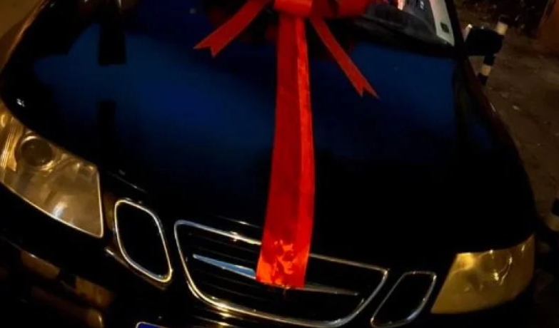 По Коледа стават чудеса: Бизнес дама от София подарява автомобил, ето на кого и защо